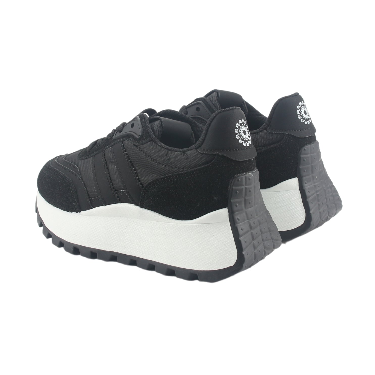Zapatilla Chalada Mujer Pixa-5 Negro Urbano